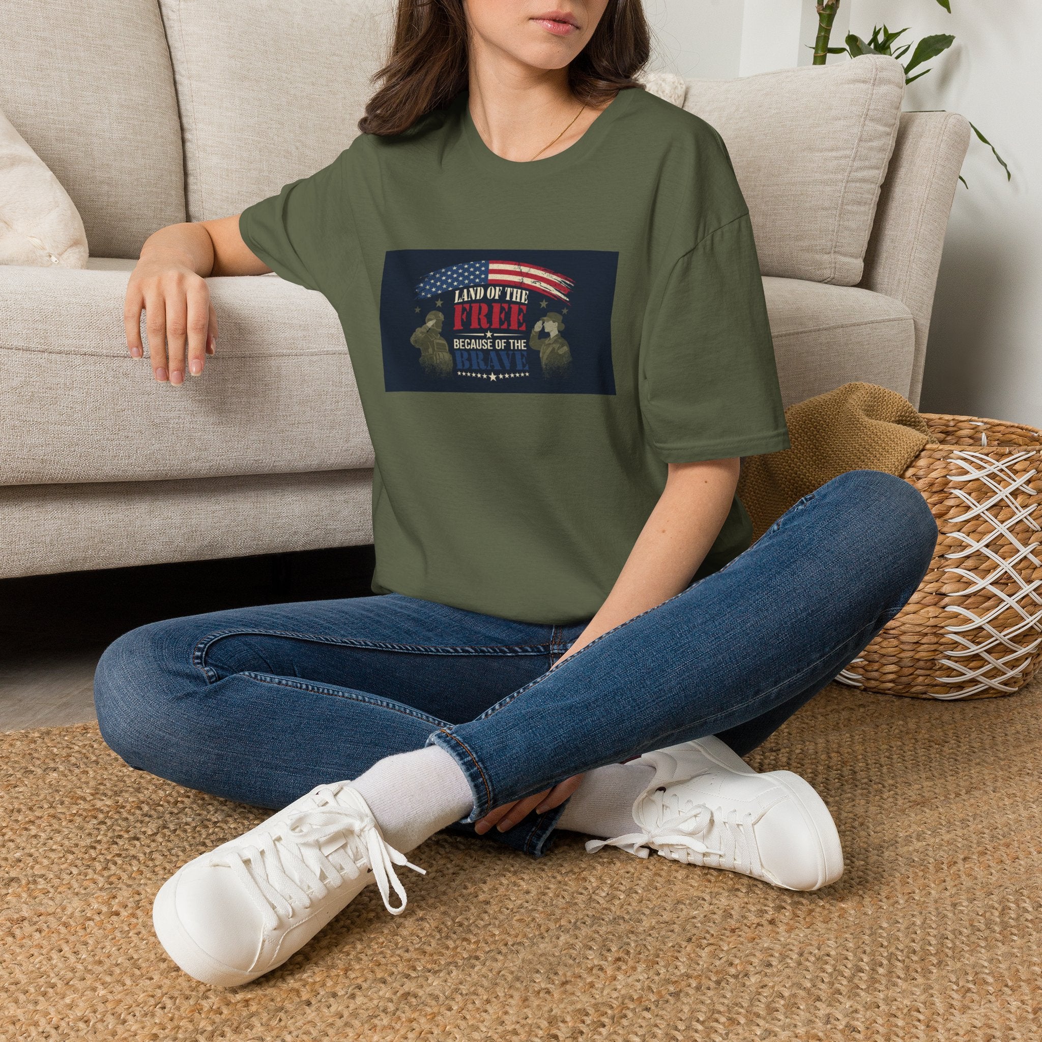 Land of the Free eagle flag T-Shirt | Patriotic USA Independence Day