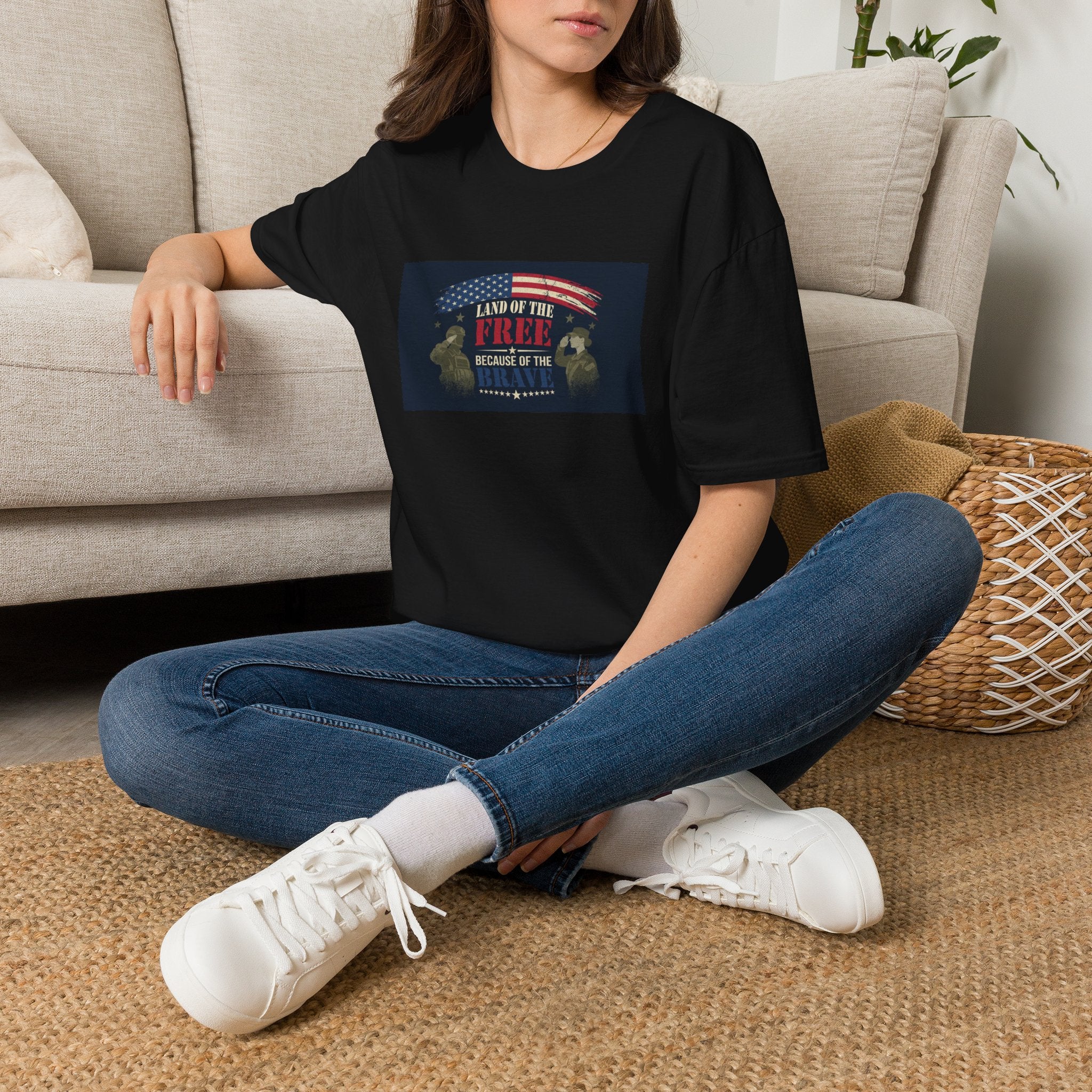 Land of the Free eagle flag T-Shirt | Patriotic USA Independence Day